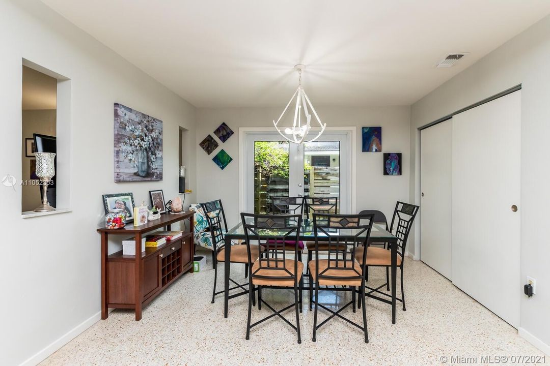 Vendido Recientemente: $974,000 (0 camas, 0 baños, 0 Pies cuadrados)