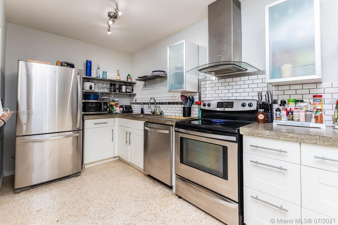 Vendido Recientemente: $974,000 (0 camas, 0 baños, 0 Pies cuadrados)