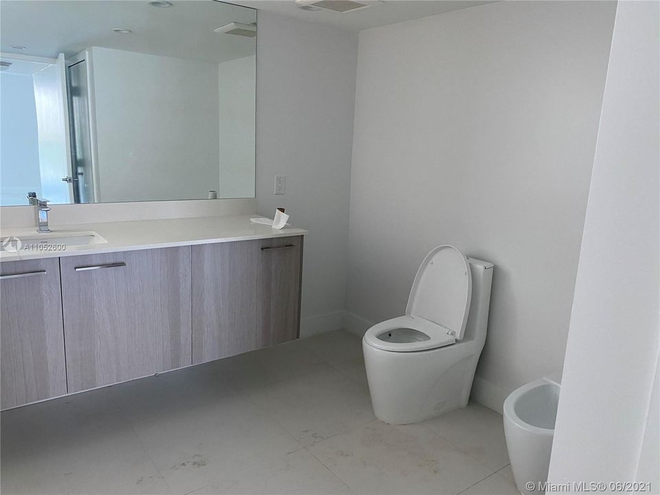 最近租的: $2,800 (2 贝兹, 2 浴室, 1260 平方英尺)