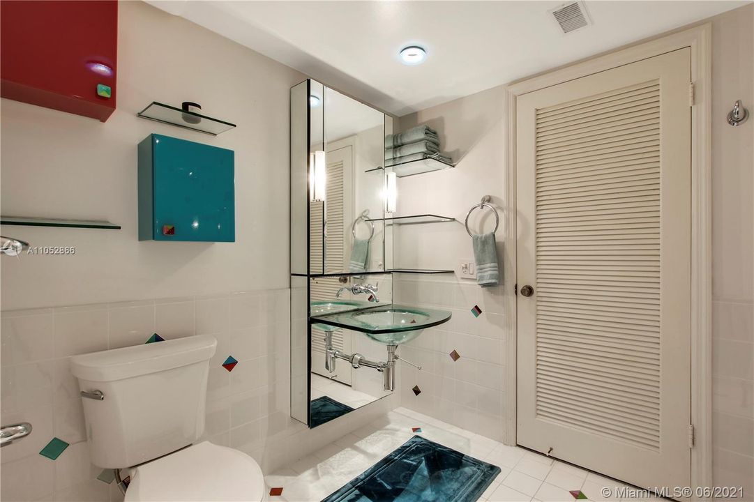Недавно арендовано: $3,500 (1 спален, 1 ванн, 565 Квадратных фут)