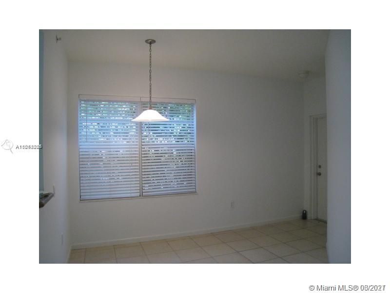 Recently Rented: $2,150 (2 beds, 2 baths, 1045 Square Feet)