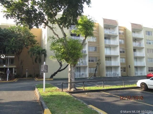 Vendido Recientemente: $121,900 (0 camas, 1 baños, 429 Pies cuadrados)