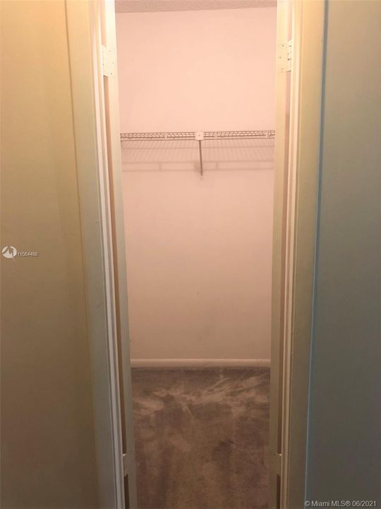 Recently Rented: $1,650 (2 beds, 2 baths, 1291 Square Feet)