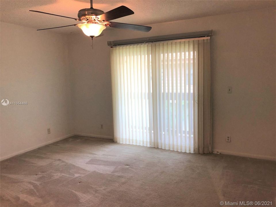 Recently Rented: $1,650 (2 beds, 2 baths, 1291 Square Feet)