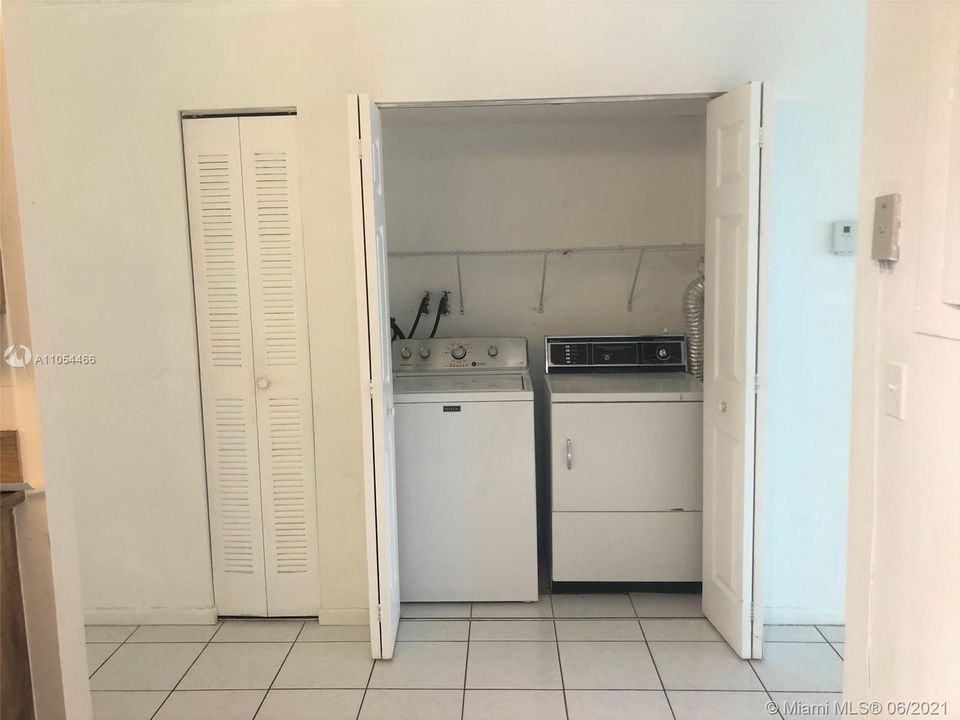 Recently Rented: $1,650 (2 beds, 2 baths, 1291 Square Feet)