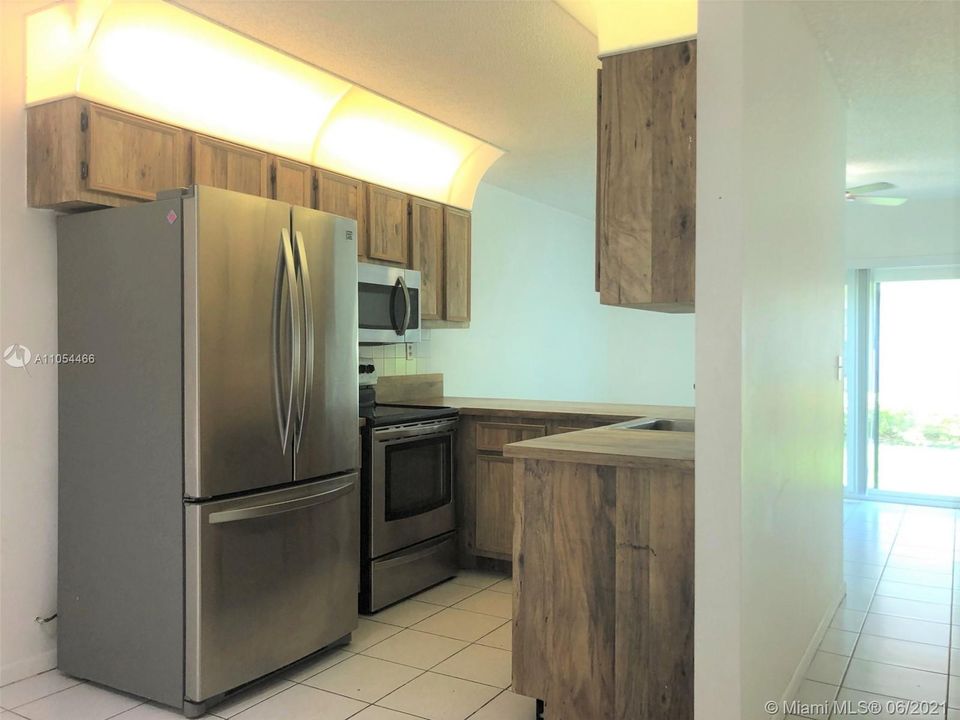 Recently Rented: $1,650 (2 beds, 2 baths, 1291 Square Feet)