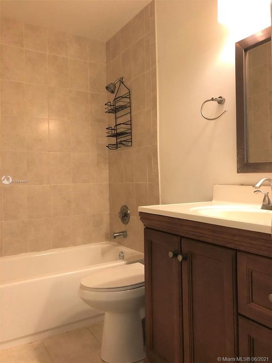 Recently Rented: $1,650 (2 beds, 2 baths, 1291 Square Feet)