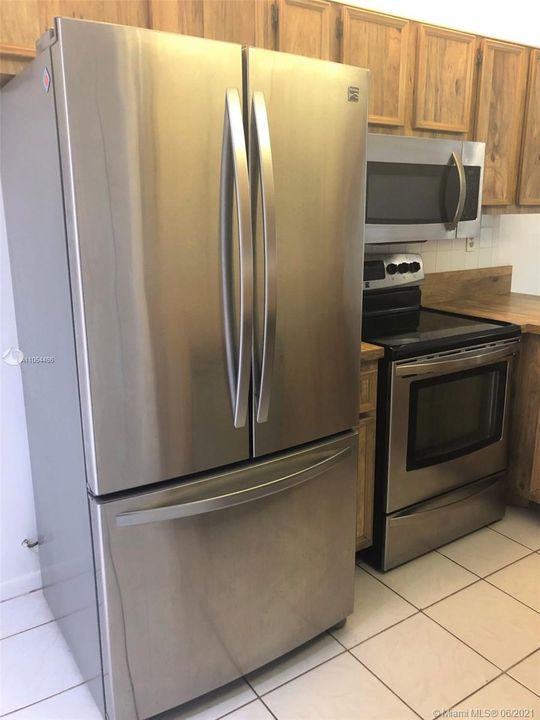 Recently Rented: $1,650 (2 beds, 2 baths, 1291 Square Feet)