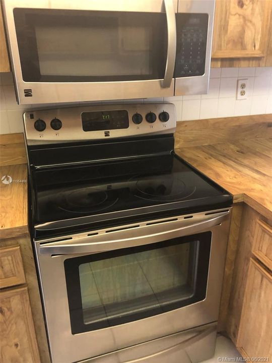 Recently Rented: $1,650 (2 beds, 2 baths, 1291 Square Feet)