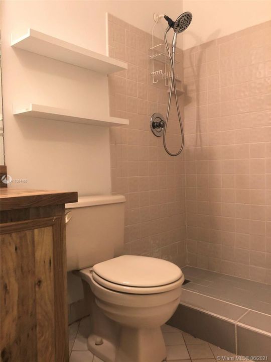 Recently Rented: $1,650 (2 beds, 2 baths, 1291 Square Feet)