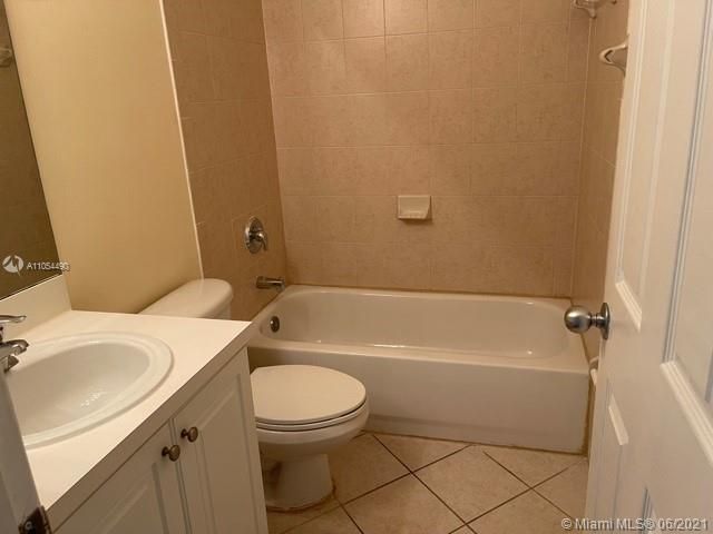 Недавно арендовано: $1,950 (3 спален, 2 ванн, 1325 Квадратных фут)