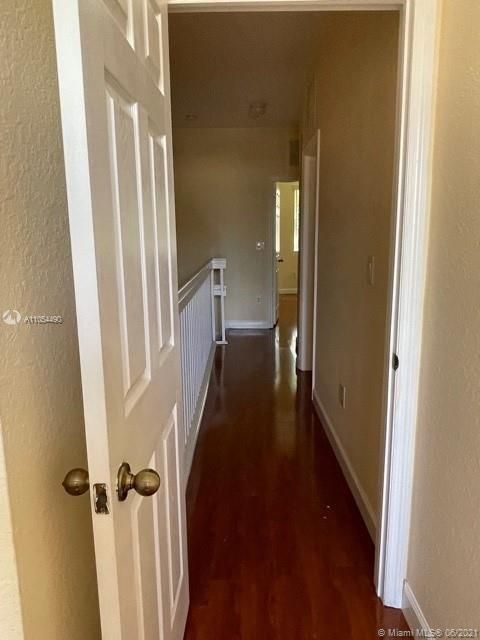 Недавно арендовано: $1,950 (3 спален, 2 ванн, 1325 Квадратных фут)