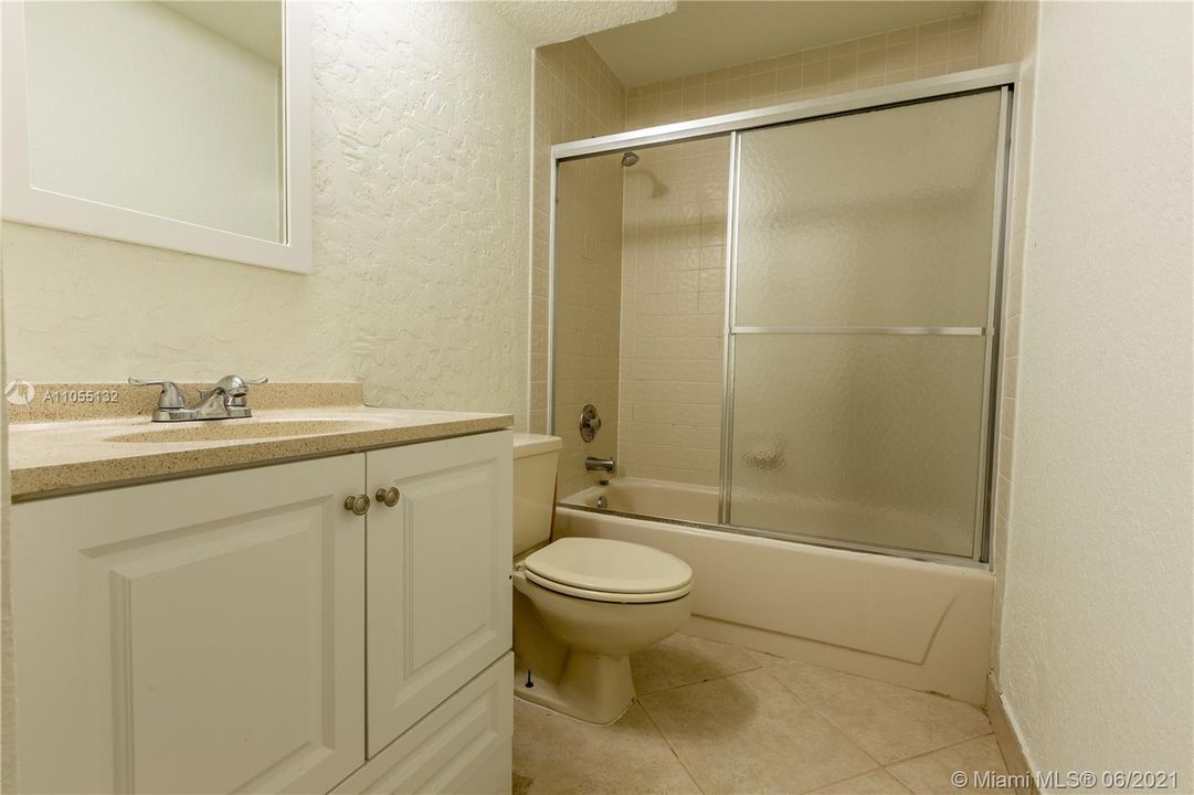 Недавно арендовано: $1,950 (2 спален, 2 ванн, 1238 Квадратных фут)