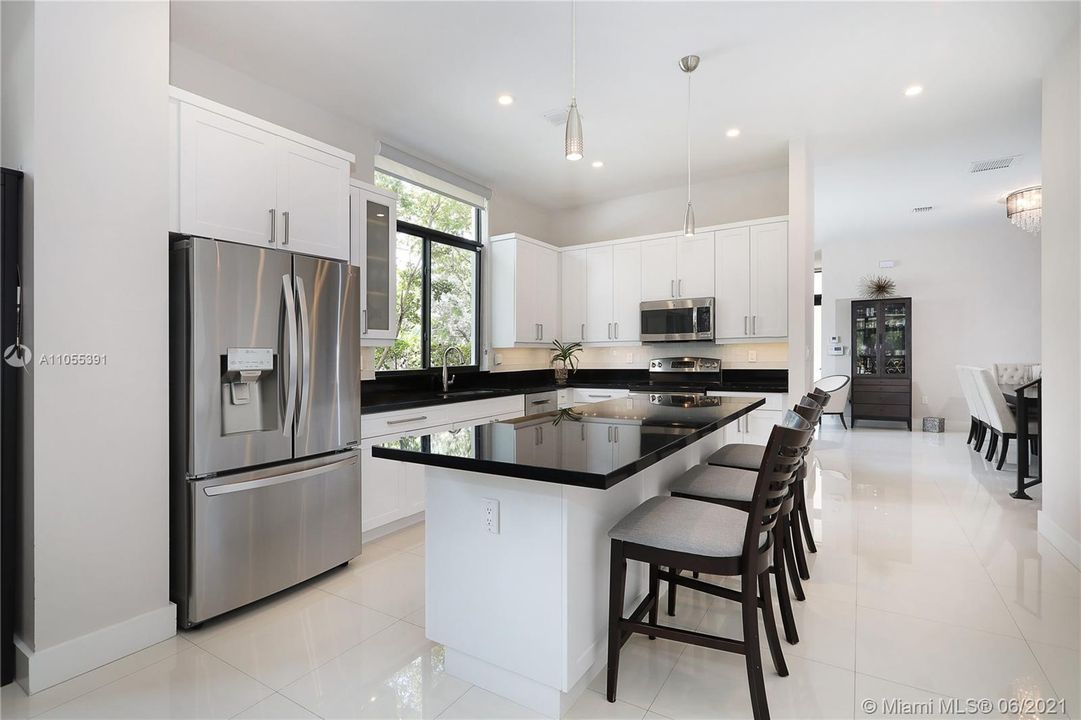 Recently Sold: $1,185,000 (3 beds, 2 baths, 2522 Square Feet)