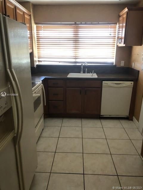 Recently Sold: $62,500 (2 beds, 2 baths, 975 Square Feet)