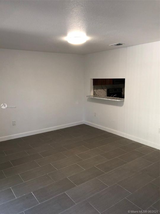 Recientemente alquilado: $1,750 (3 camas, 2 baños, 1253 Pies cuadrados)