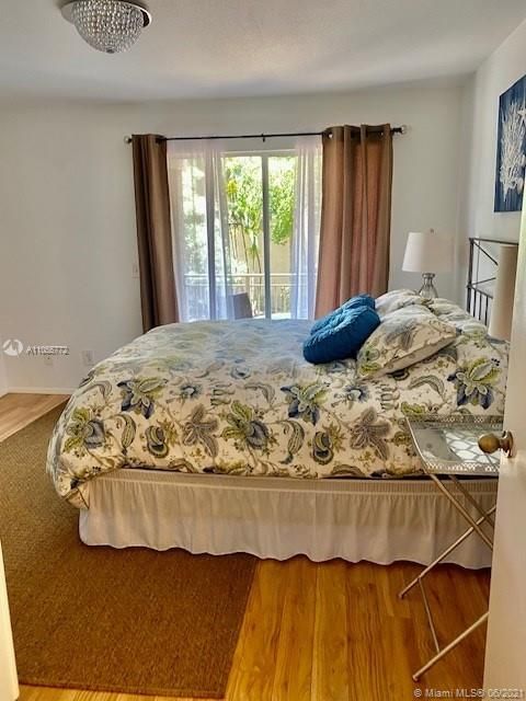 Recently Rented: $2,000 (2 beds, 2 baths, 992 Square Feet)