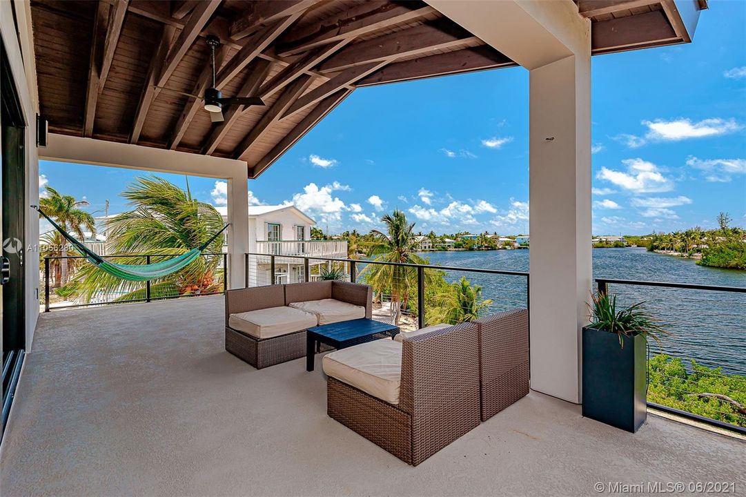 Recently Rented: $12,000 (5 beds, 3 baths, 3317 Square Feet)