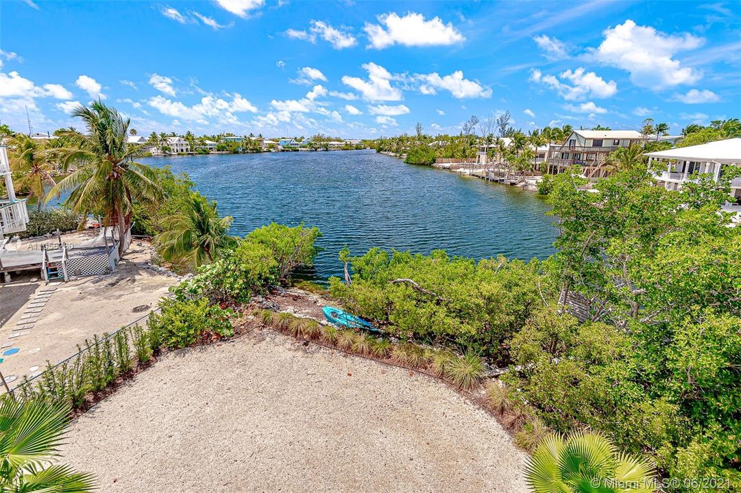 Recently Rented: $12,000 (5 beds, 3 baths, 3317 Square Feet)