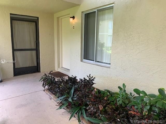 Recently Sold: $195,000 (2 beds, 2 baths, 1025 Square Feet)