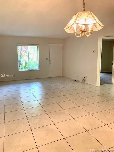 Recently Sold: $195,000 (2 beds, 2 baths, 1025 Square Feet)