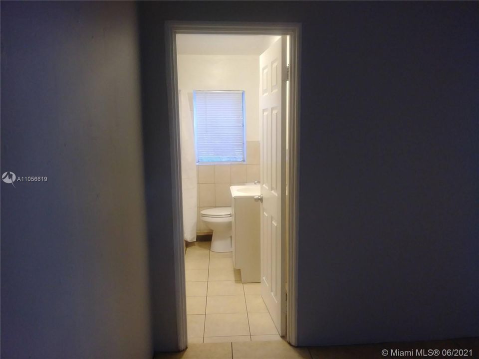 最近租的: $1,050 (1 贝兹, 1 浴室, 464 平方英尺)