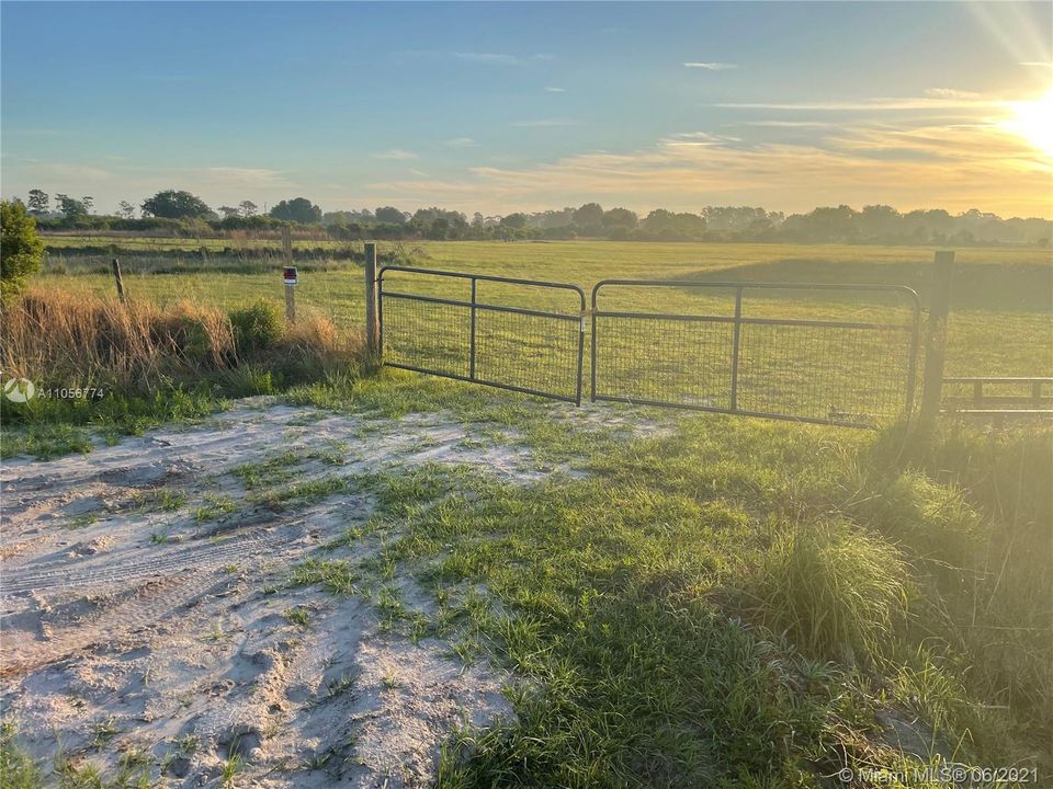 Vendido Recientemente: $192,000 (15.00 acres)