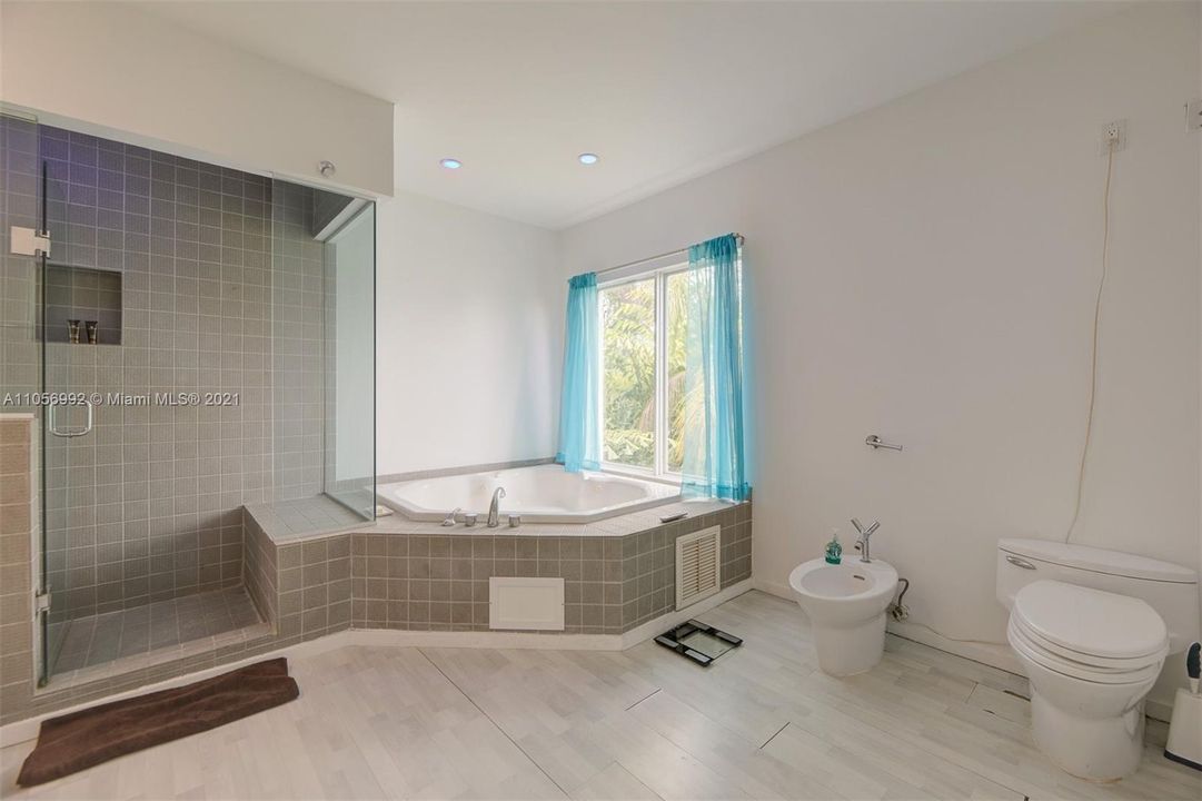 Недавно арендовано: $30,000 (4 спален, 4 ванн, 4171 Квадратных фут)