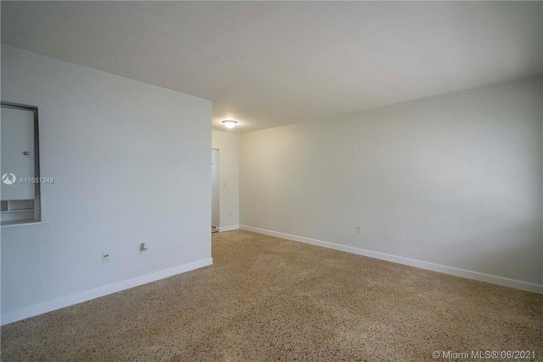 Недавно арендовано: $1,200 (0 спален, 1 ванн, 400 Квадратных фут)