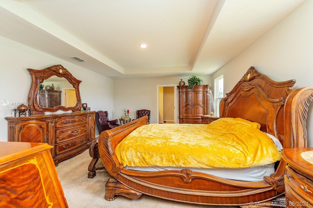 Vendido Recientemente: $350,000 (3 camas, 2 baños, 0 Pies cuadrados)