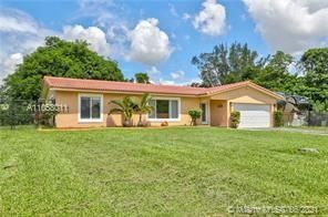 Recently Sold: $650,000 (3 beds, 2 baths, 1816 Square Feet)