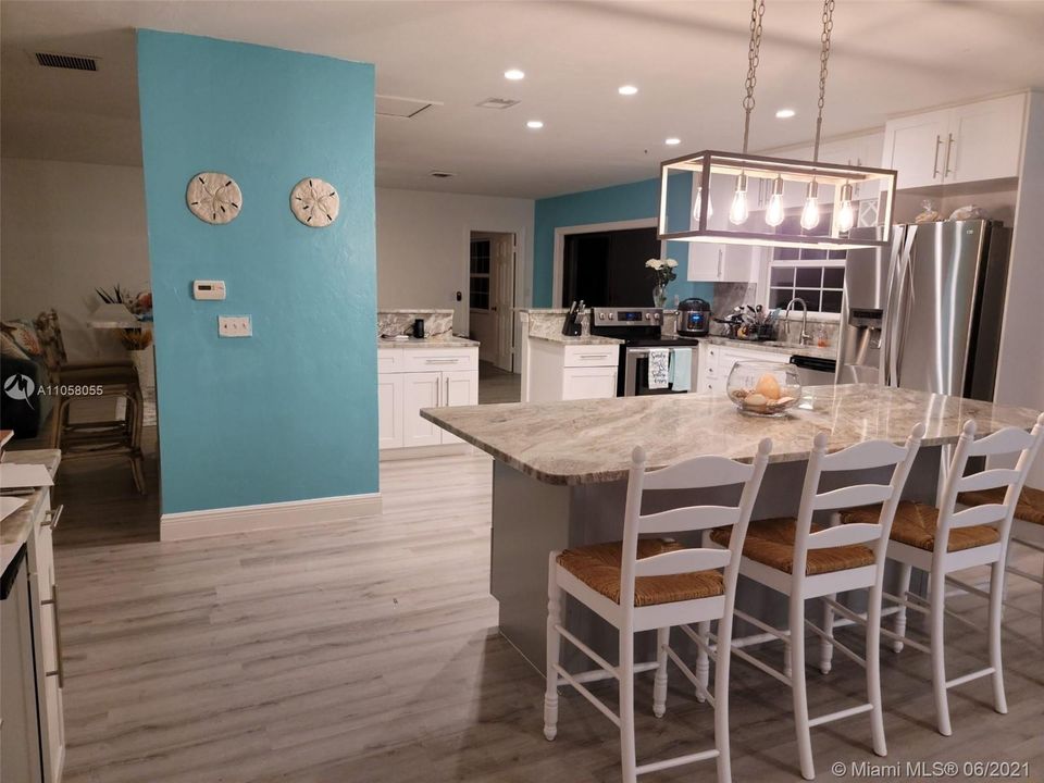 Recently Sold: $750,000 (3 beds, 2 baths, 0 Square Feet)
