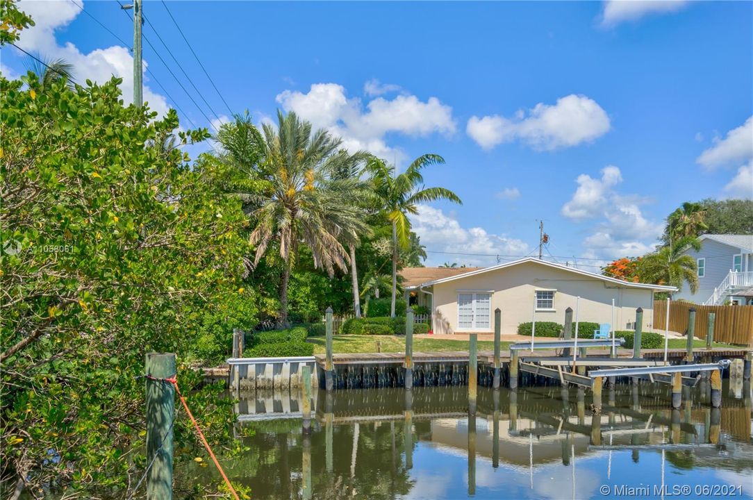Recently Sold: $1,100,000 (4 beds, 3 baths, 0 Square Feet)