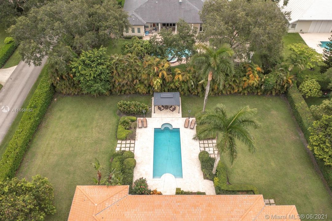 Vendido Recientemente: $1,975,000 (5 camas, 5 baños, 4101 Pies cuadrados)