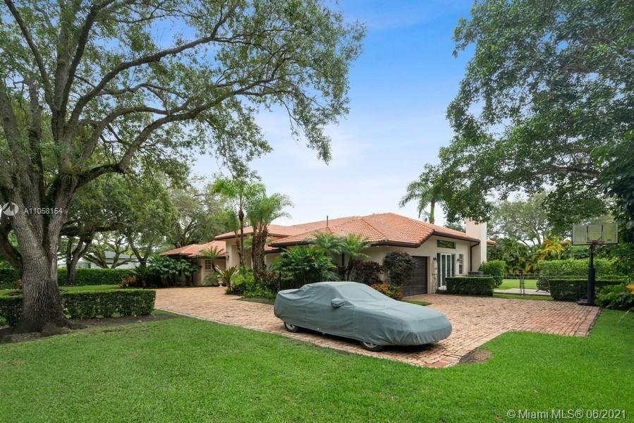 Vendido Recientemente: $1,975,000 (5 camas, 5 baños, 4101 Pies cuadrados)