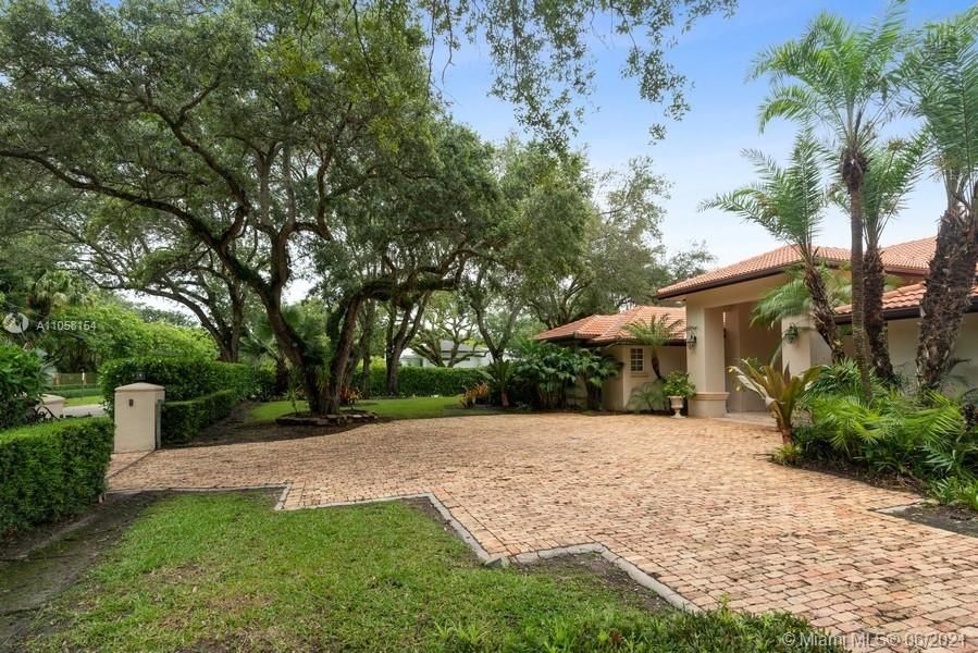 Vendido Recientemente: $1,975,000 (5 camas, 5 baños, 4101 Pies cuadrados)