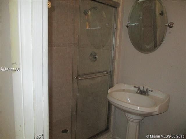 最近售出: $205,000 (2 贝兹, 2 浴室, 0 平方英尺)