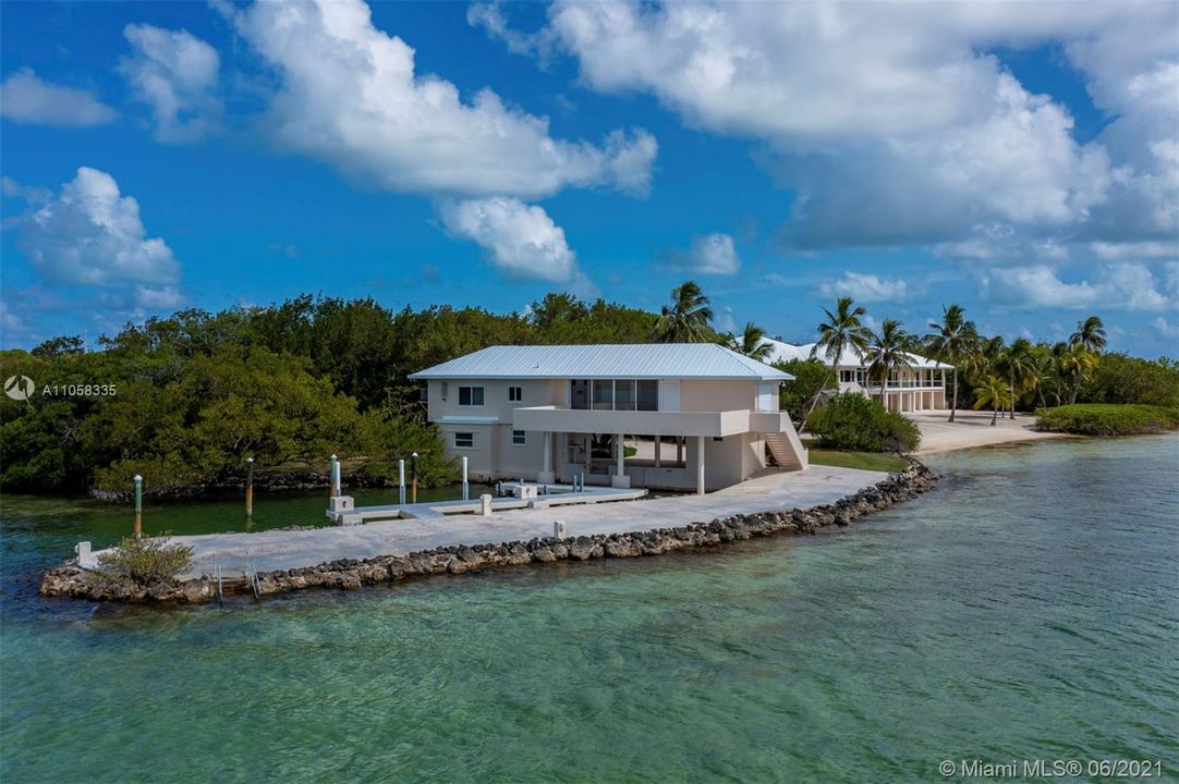 Boat House- Guest House