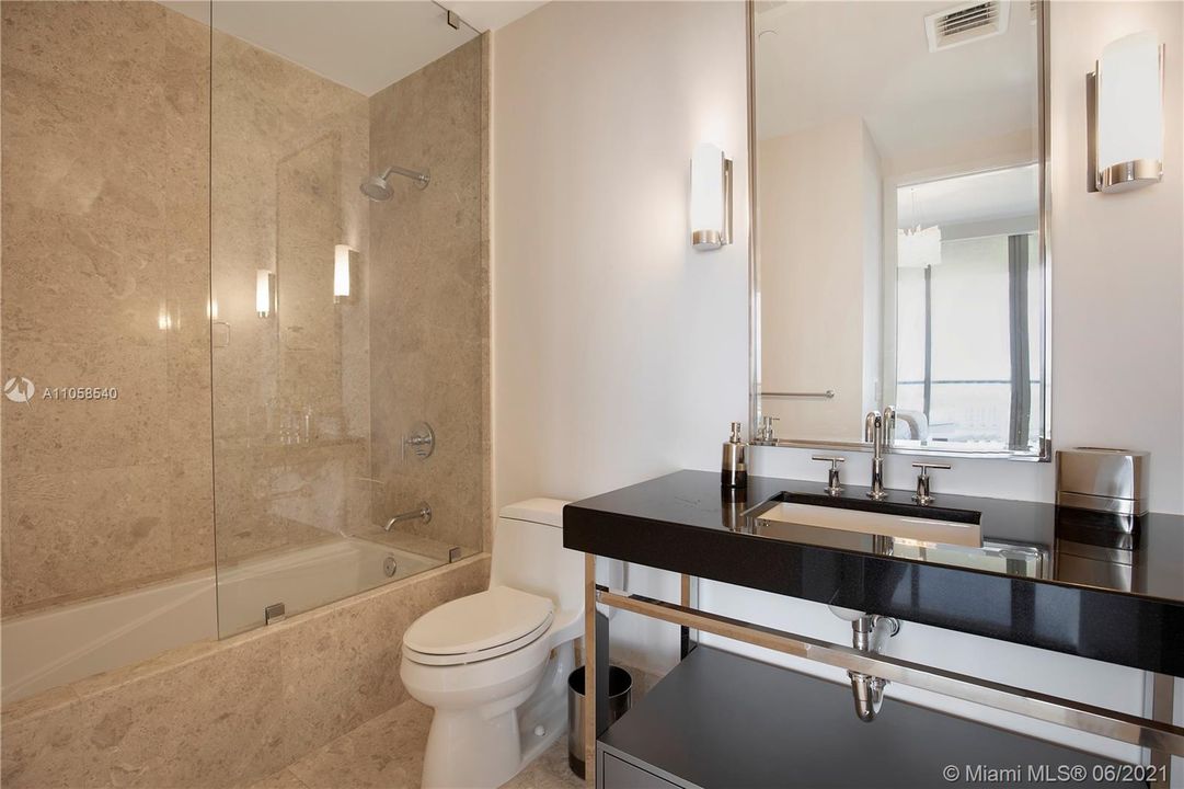 Недавно арендовано: $20,000 (2 спален, 2 ванн, 1777 Квадратных фут)