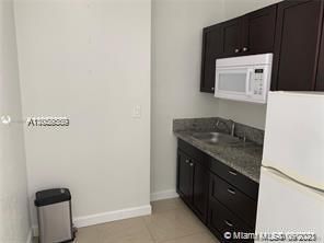 Recently Rented: $850 (1 beds, 1 baths, 400 Square Feet)