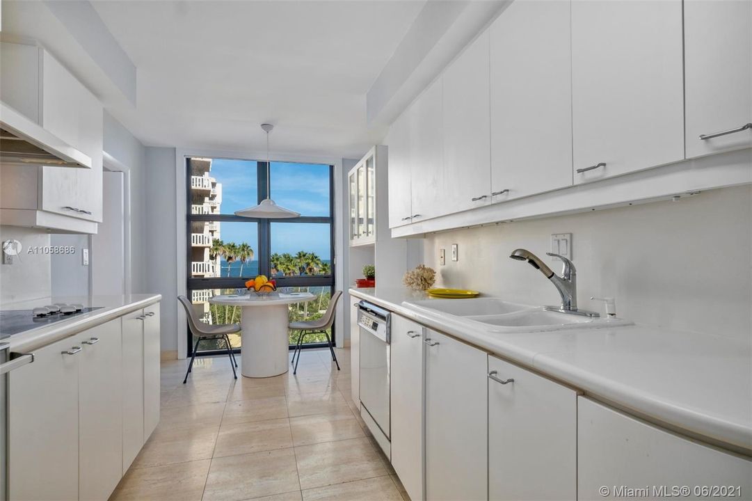 Recently Sold: $1,249,000 (3 beds, 2 baths, 1782 Square Feet)
