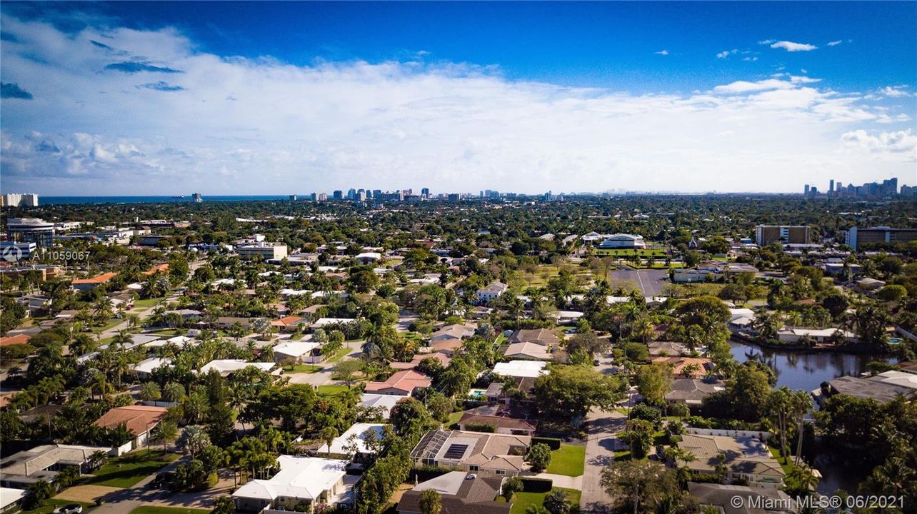 Vendido Recientemente: $700,000 (3 camas, 2 baños, 1782 Pies cuadrados)