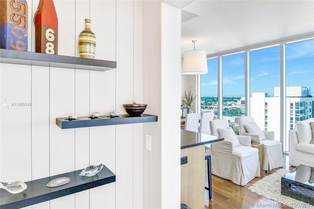 Recently Sold: $1,599,000 (2 beds, 2 baths, 1290 Square Feet)