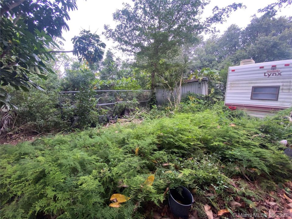 Recently Sold: $150,000 (3 beds, 1 baths, 912 Square Feet)