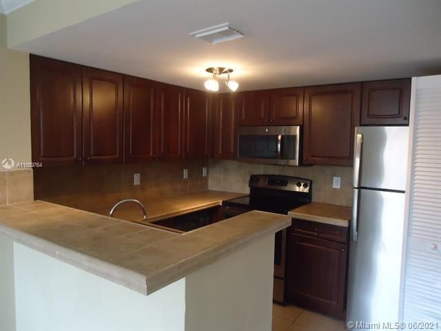 Recently Sold: $137,000 (2 beds, 2 baths, 1066 Square Feet)