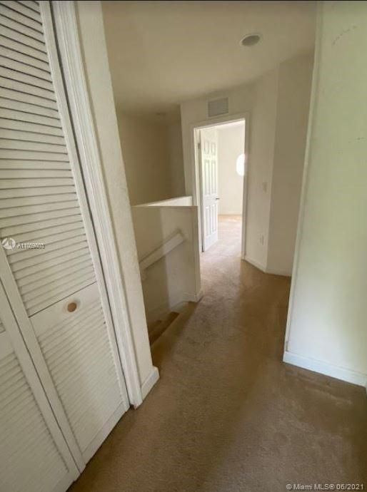 Recently Sold: $210,000 (3 beds, 3 baths, 1815 Square Feet)