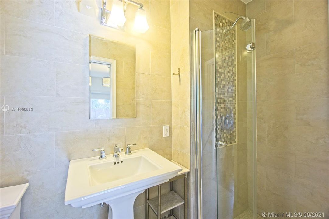 最近售出: $554,000 (3 贝兹, 2 浴室, 1326 平方英尺)