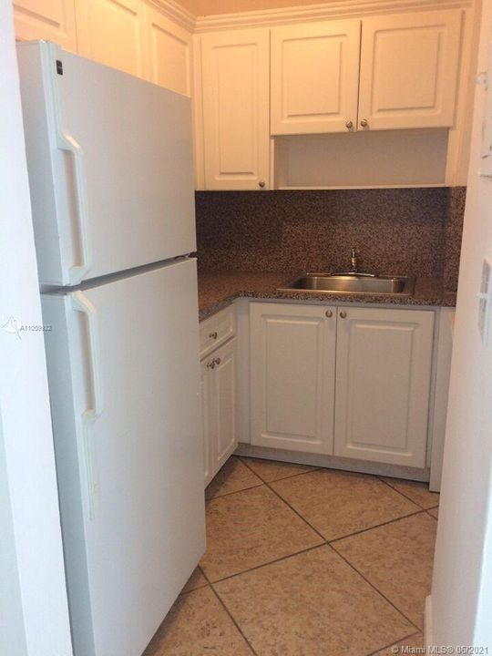 Recently Rented: $1,390 (1 beds, 1 baths, 542 Square Feet)