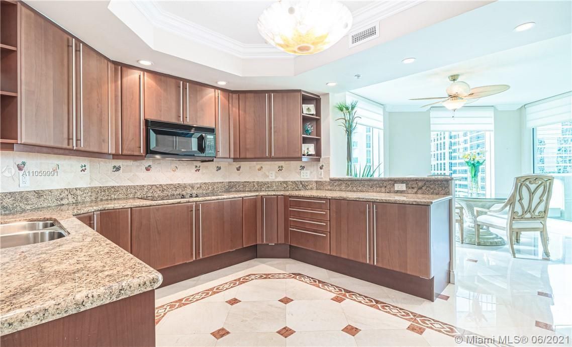 Recently Sold: $1,495,000 (3 beds, 3 baths, 2635 Square Feet)
