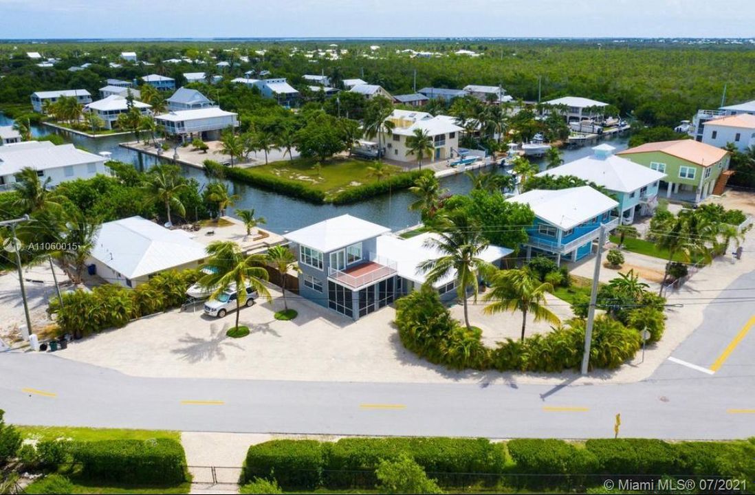 最近租的: $4,200 (3 贝兹, 3 浴室, 1611 平方英尺)